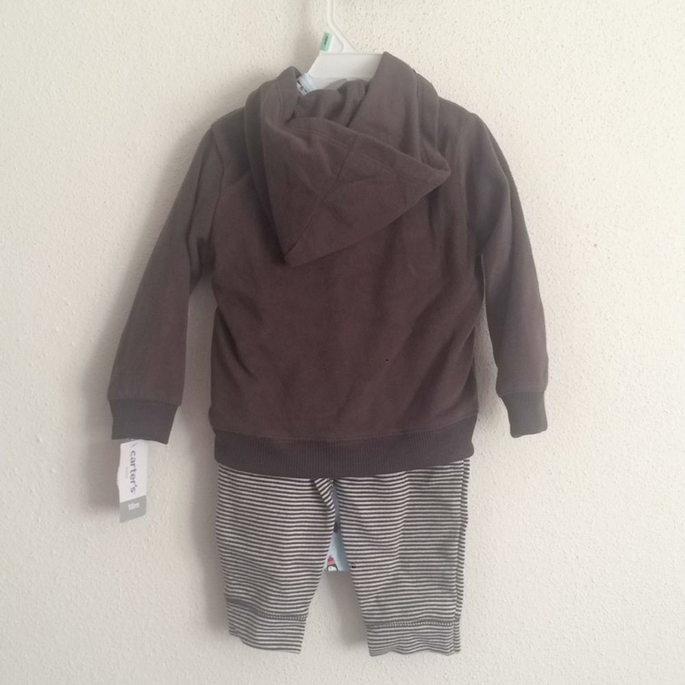 Carter’s Matching Set - Picture 2 of 5